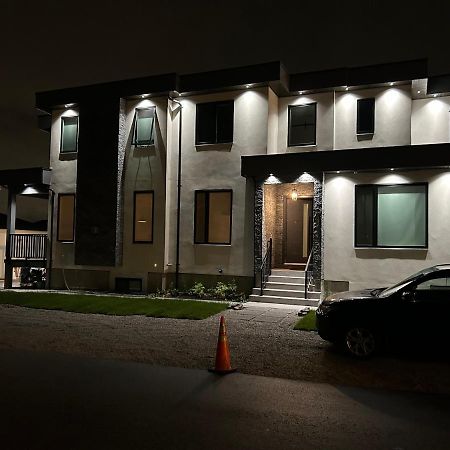 Wecare Guest Suite เบิร์นนาบี ภายนอก รูปภาพ
