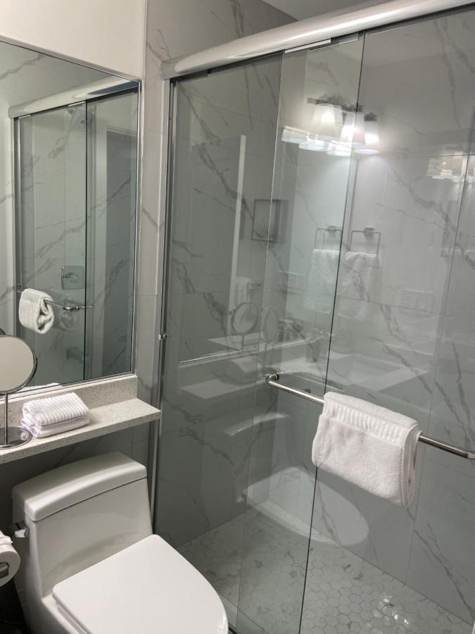 Wecare Guest Suite เบิร์นนาบี ภายนอก รูปภาพ